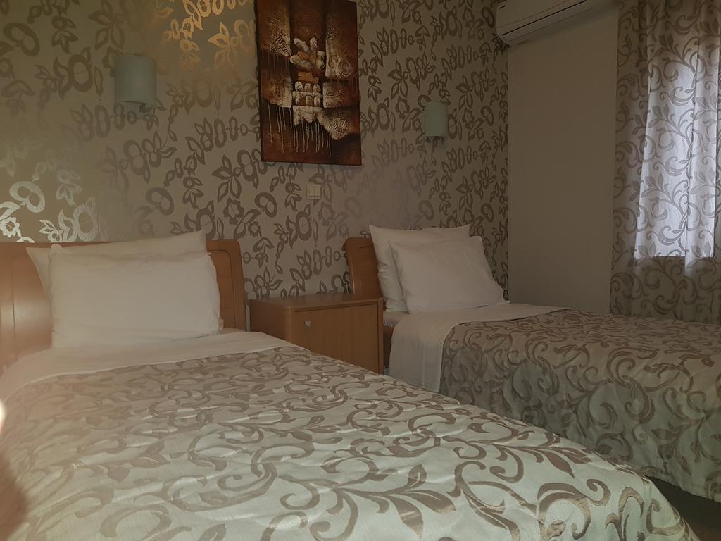 Bed & Breakfast Dvor 3*